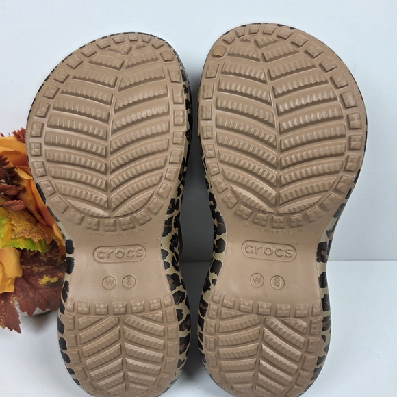 Leopard Print Clogs - Picture 7 of 11